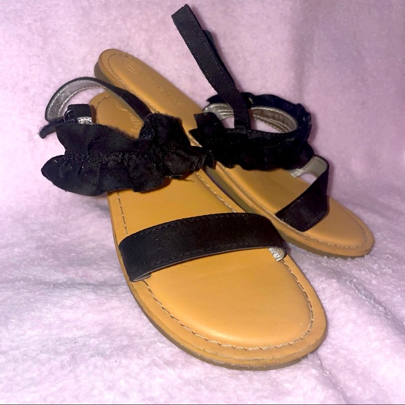 Like new girls cat & jack sandals size 12 - Picture 3 of 3
